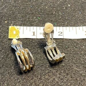 Vintage‎ Goldtone and silver Clip on Earrings